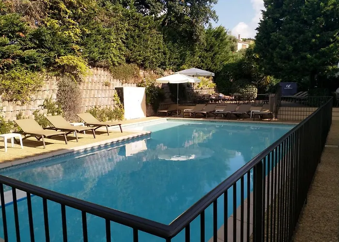 Hotel Lou Paouvadou